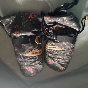 Dakine Snowboarding Mittens